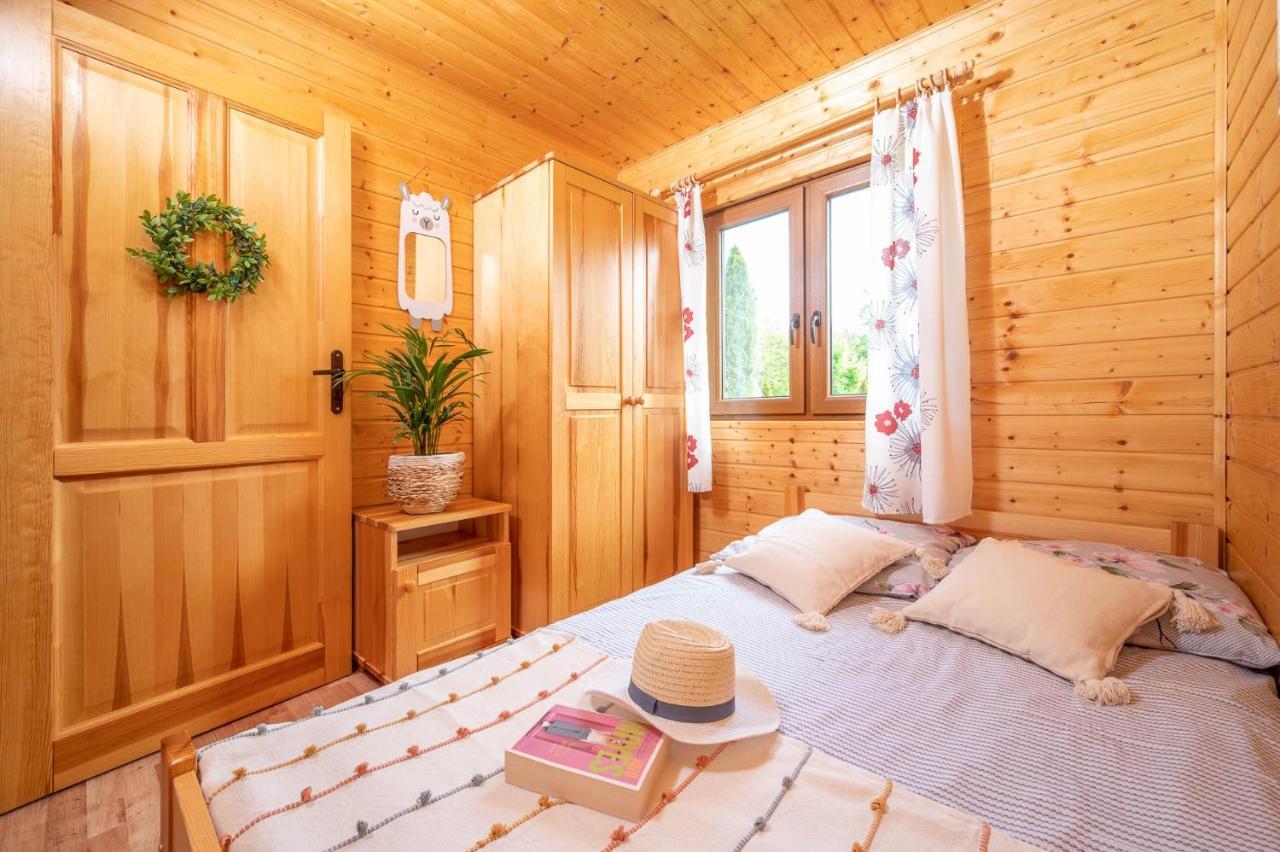 Nad Morzem U Sevilli Darlowko Lodge *